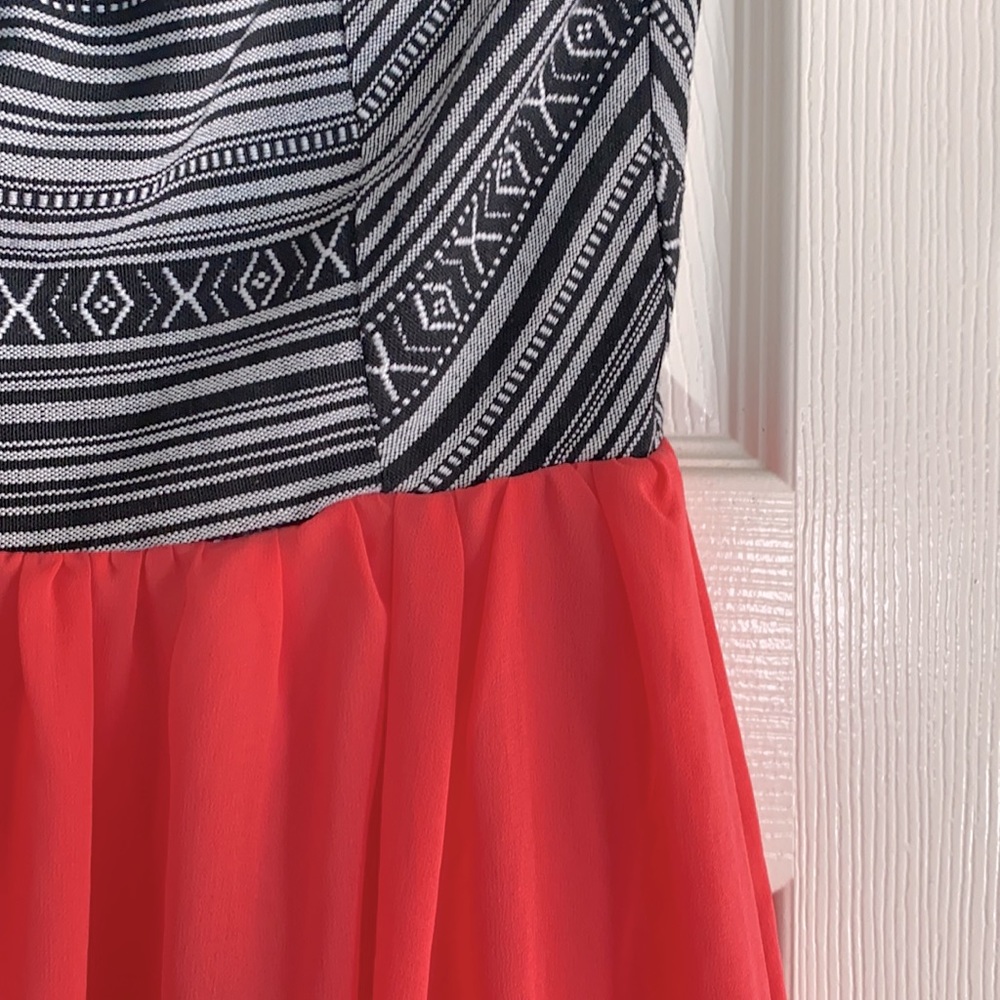 Francesca’s Dress - Picture 3 of 6